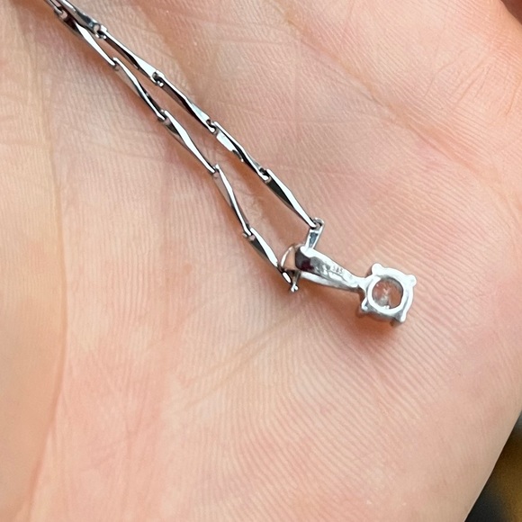 Sterling silver chain and real white gold pendant with cubic zirconia stone - Picture 4 of 5